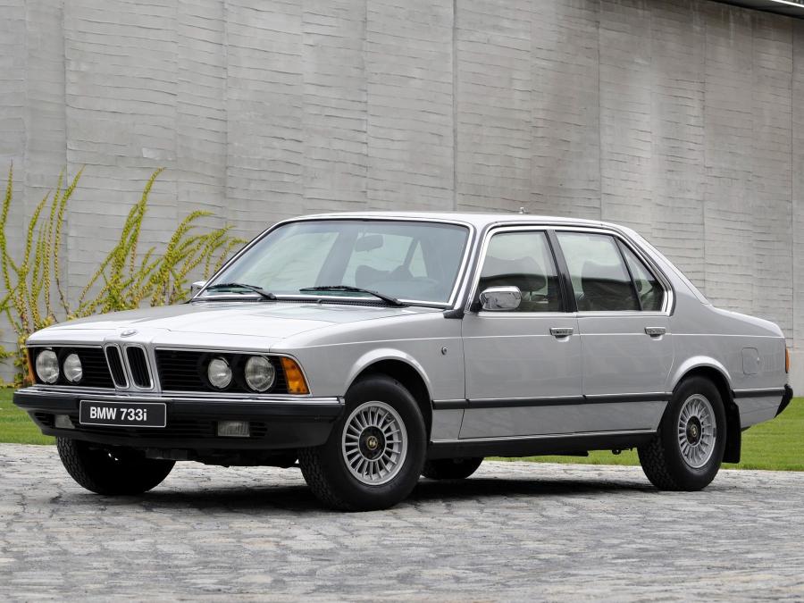  BMW 733i Security 1977 года  (фото 1 из 4)